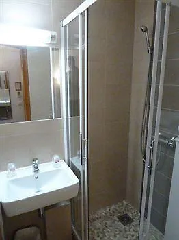 Brit Euromédecine Hotel 2*